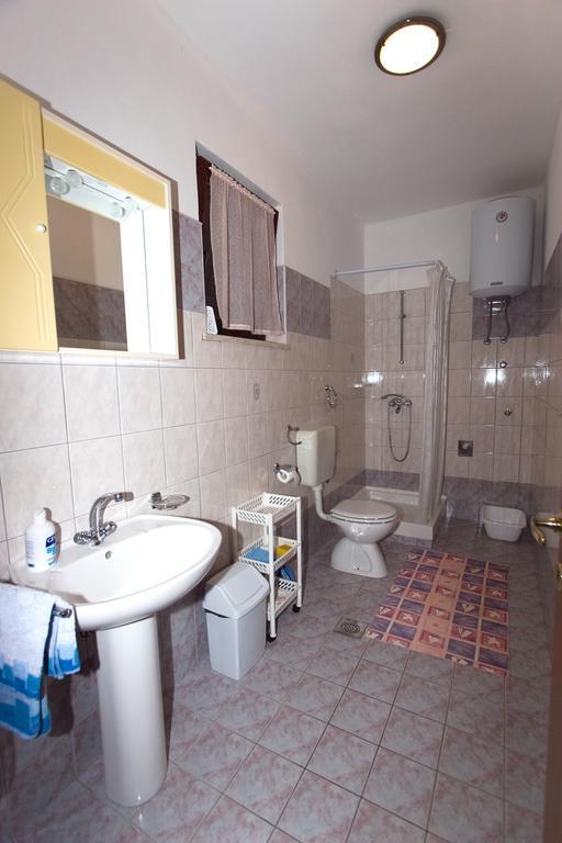 Vesna Apartment Pula Buitenkant foto