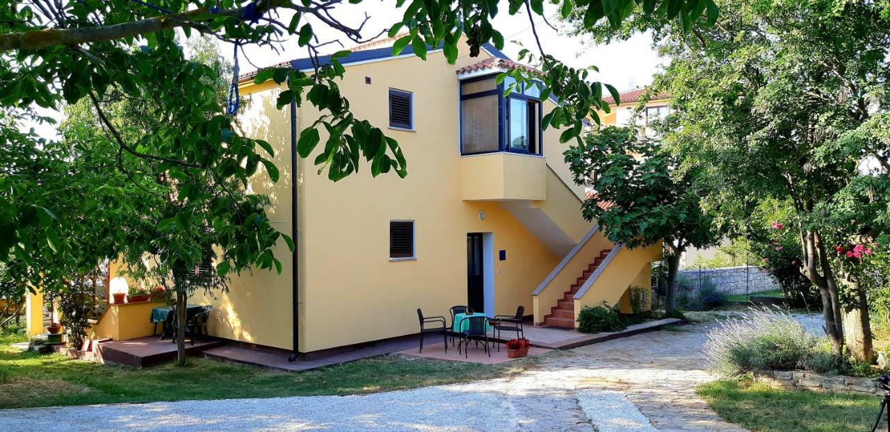 Vesna Apartment Pula Buitenkant foto